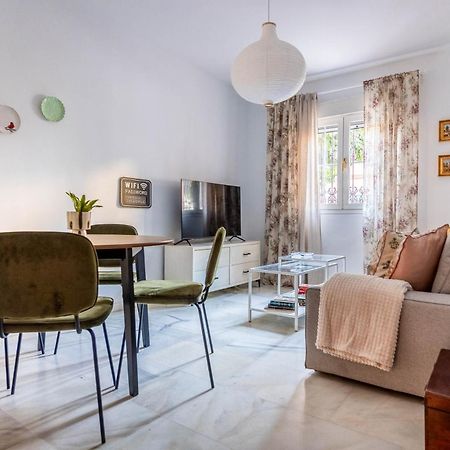 Piso Con Patio Privado Y Parking Nervion Sevilla מראה חיצוני תמונה
