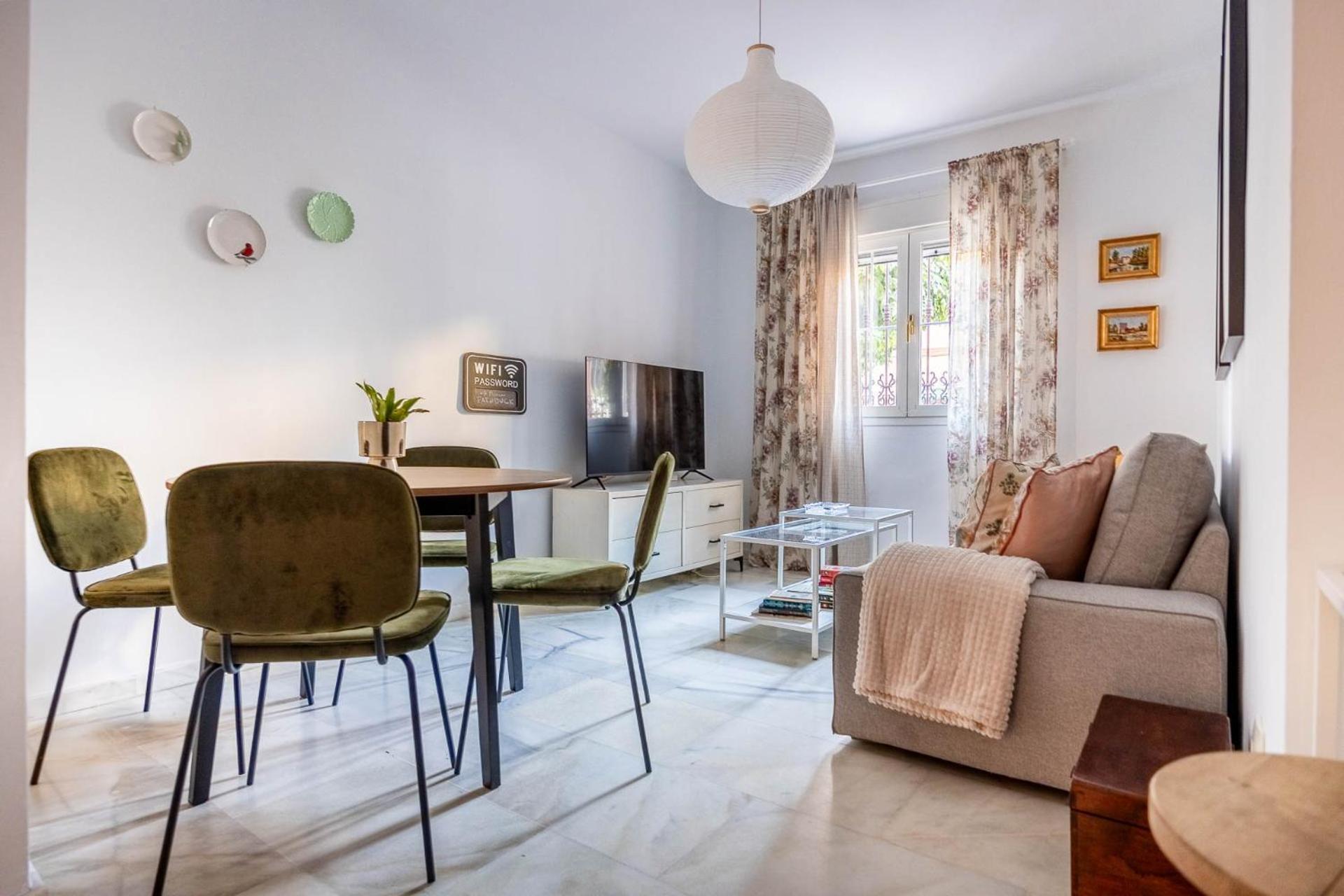 Piso Con Patio Privado Y Parking Nervion Sevilla מראה חיצוני תמונה