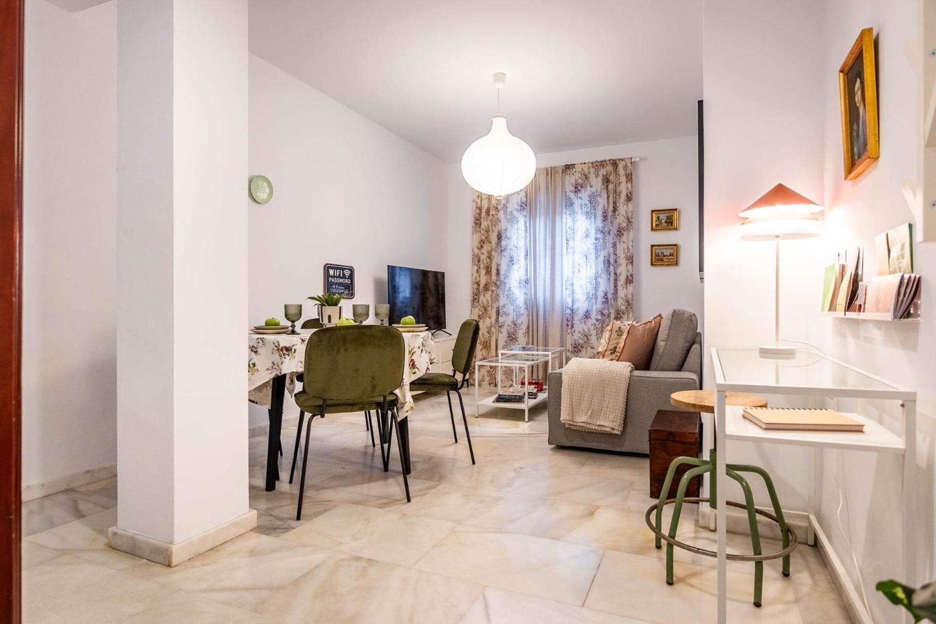 Piso Con Patio Privado Y Parking Nervion Sevilla מראה חיצוני תמונה