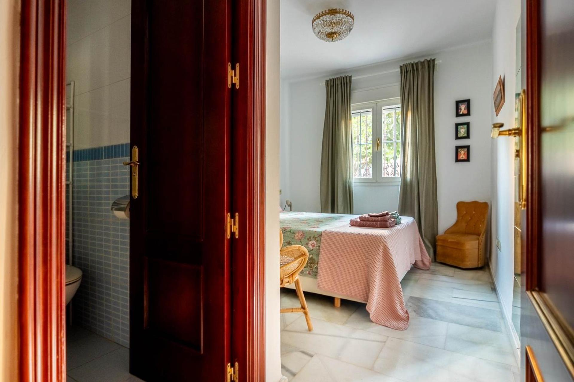 Piso Con Patio Privado Y Parking Nervion Sevilla מראה חיצוני תמונה